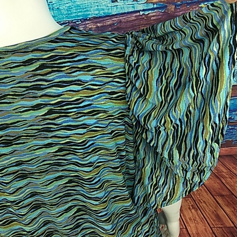 Sag Harbor ocean colors Stretch top 1x - Picture 5 of 8